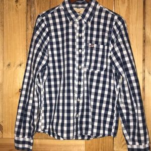 4 for $20 🫶🏻 Boys Hollister button down sizeL